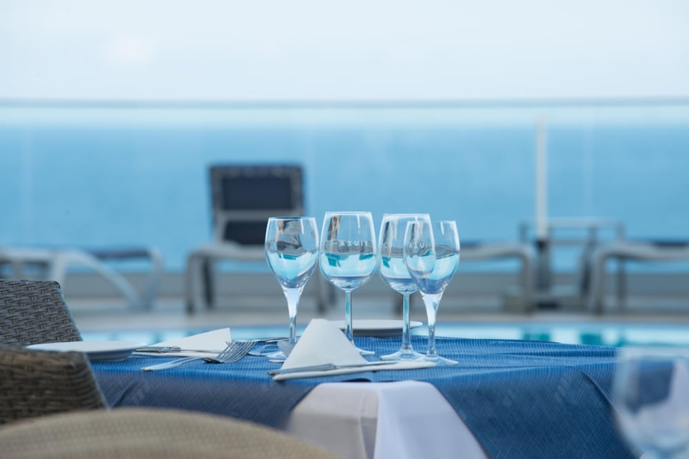 Hotel Duas Torres — Restaurant & bars in Funchal, Madeira