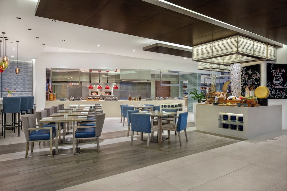 Hyatt Regency Dubai Creek Heights Residences — Restaurant & bars in Dubai