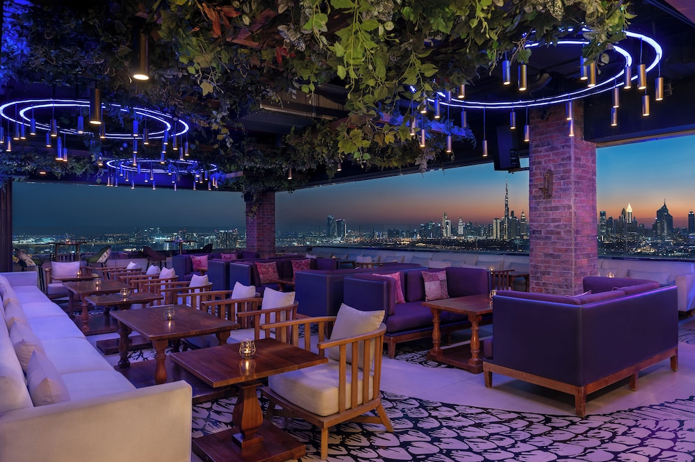 Hyatt Regency Dubai Creek Heights Residences — Restaurant & bars in Dubai