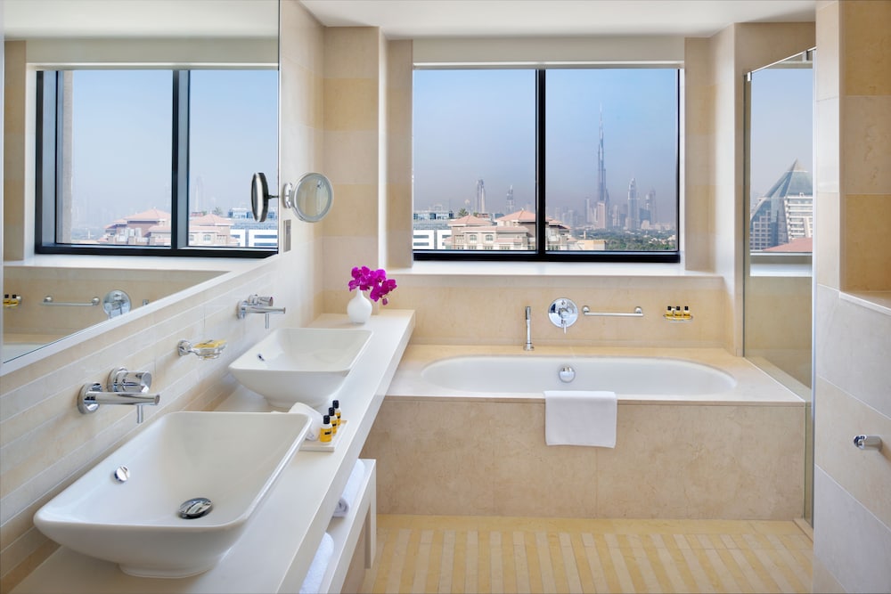 Hyatt Regency Dubai Creek Heights Residences — Hotel rooms in Dubai