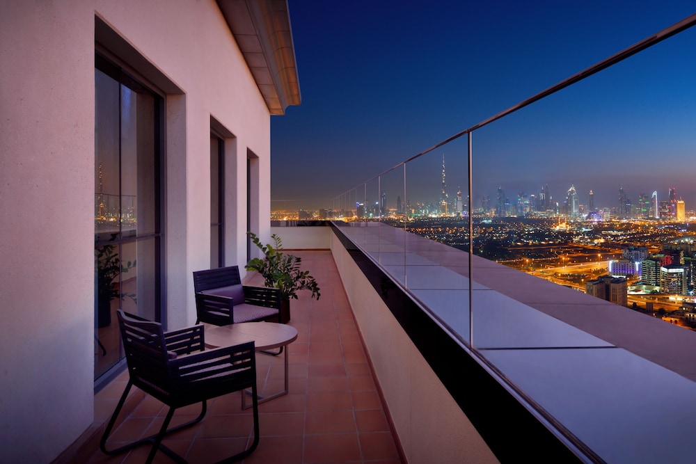 Hyatt Regency Dubai Creek Heights Residences — Hotel building in Dubai
