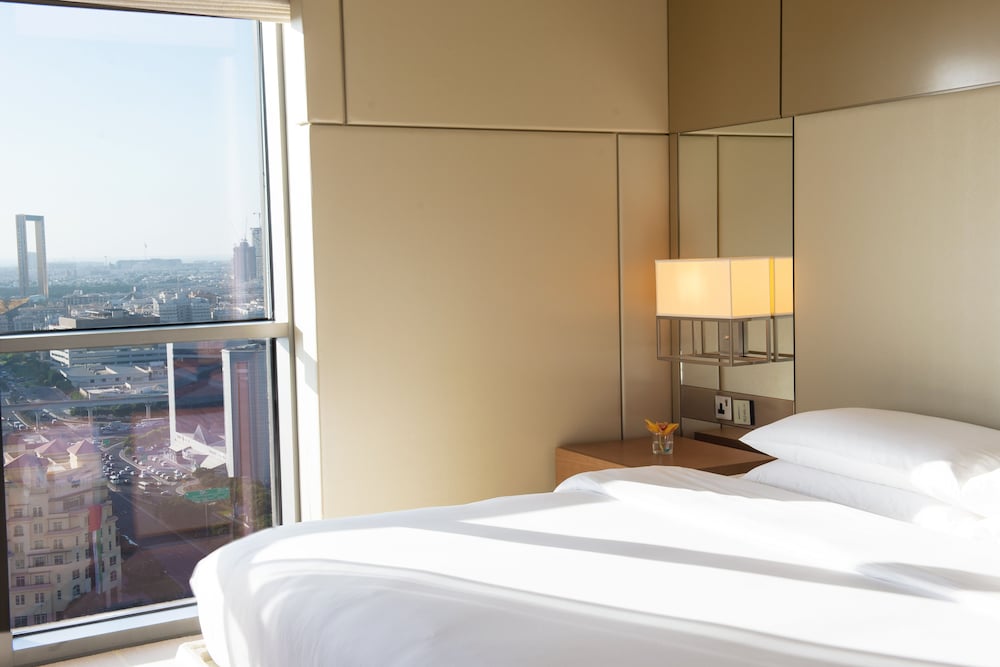 Hyatt Regency Dubai Creek Heights Residences — Hotel rooms in Dubai