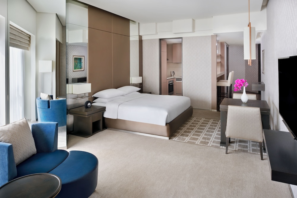 Hyatt Regency Dubai Creek Heights Residences — Hotel rooms in Dubai