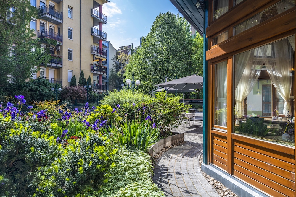 Corvin Hotel Budapest - Corvin wing