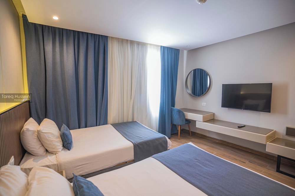 V Grand Beach Resort Sahl Hasheesh — Hotel rooms in Sahl Hasheesh, Red Sea