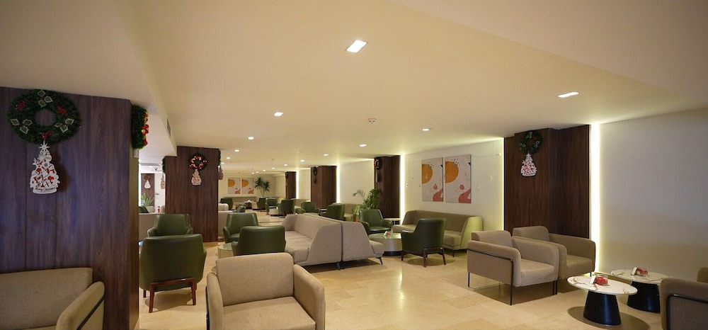V Grand Beach Resort Sahl Hasheesh — Hotel building in Sahl Hasheesh, Red Sea