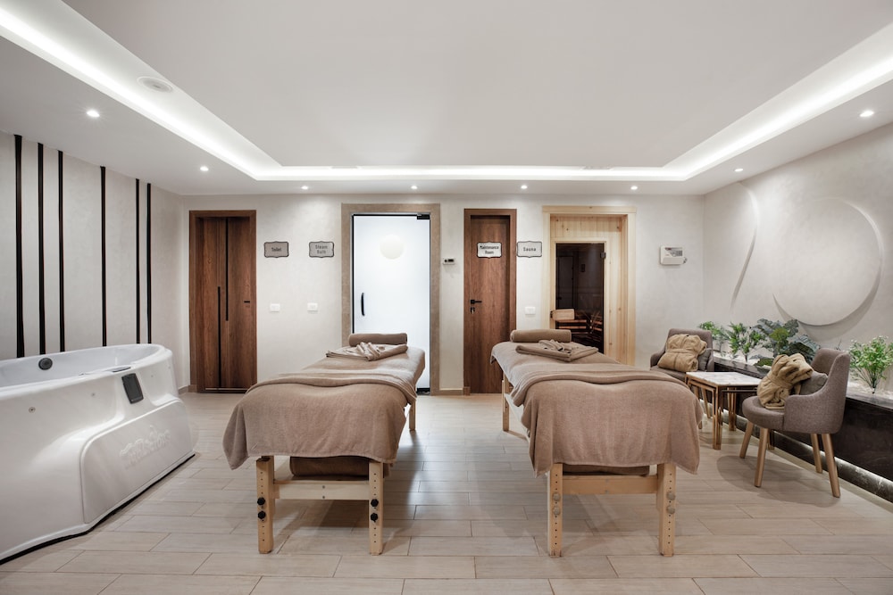 V Grand Beach Resort Sahl Hasheesh — Spa in Sahl Hasheesh, Red Sea