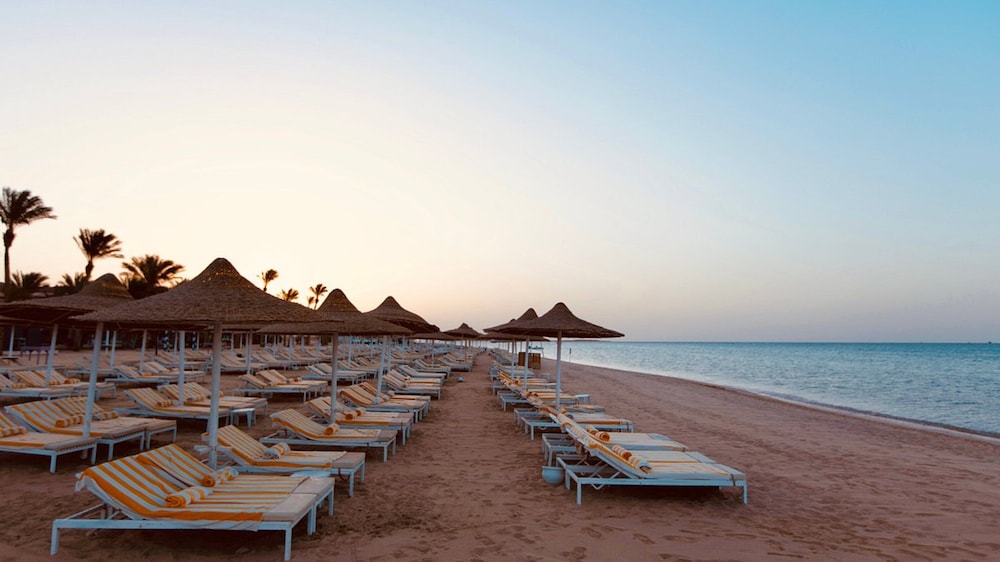 V Grand Beach Resort Sahl Hasheesh — Beach in Sahl Hasheesh, Red Sea