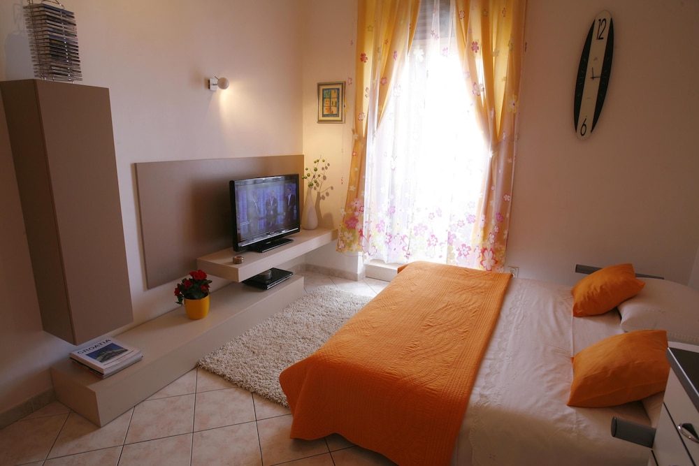 Apartments Marmont — Hotel rooms in Split, Split-Dalmatia