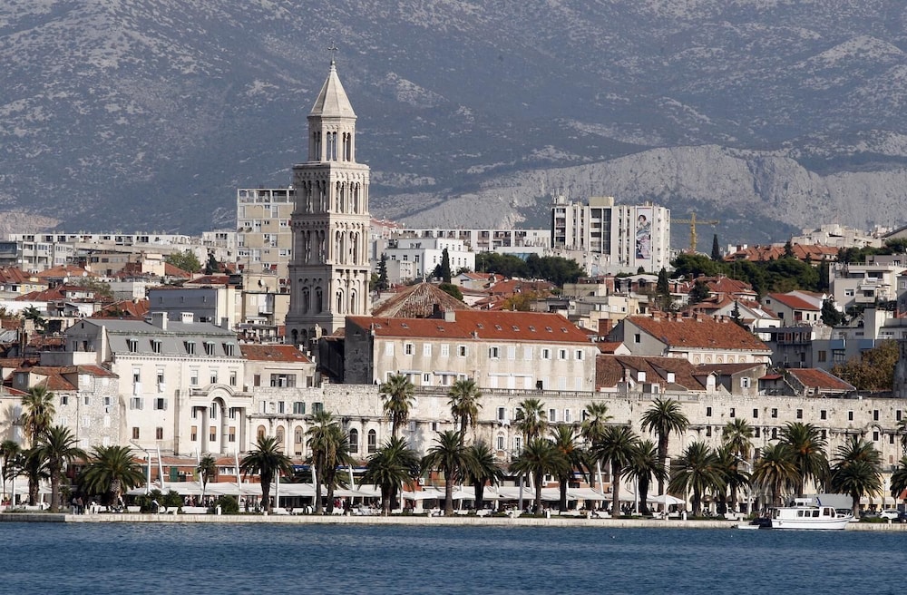 Apartments Marmont — Main photo in Split, Split-Dalmatia