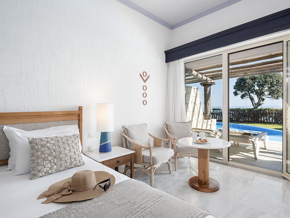 Leptos Panorama Hotel — Hotel rooms in Chania