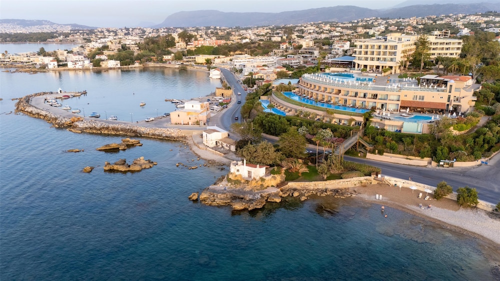 Leptos Panorama Hotel — Beach in Chania