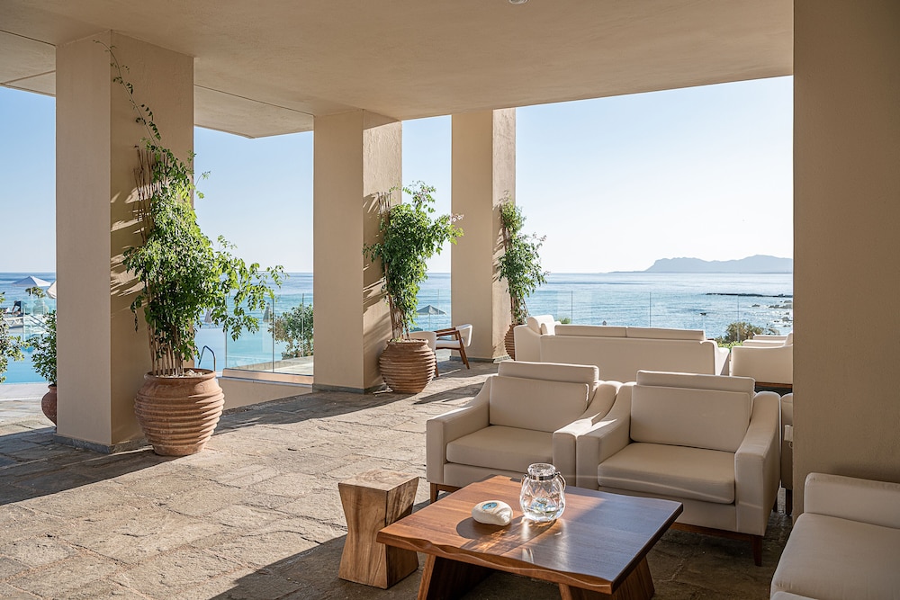 Leptos Panorama Hotel — Hotel rooms in Chania