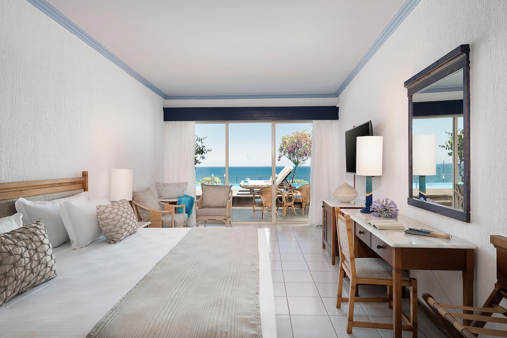 Leptos Panorama Hotel — Hotel rooms in Chania