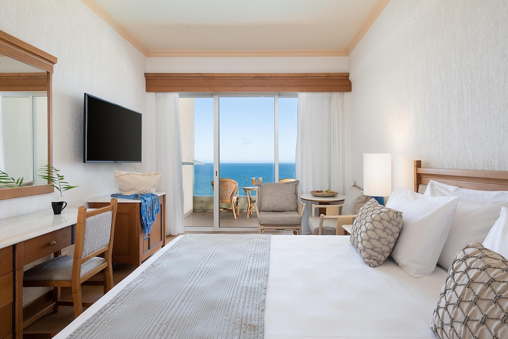 Leptos Panorama Hotel — Hotel rooms in Chania