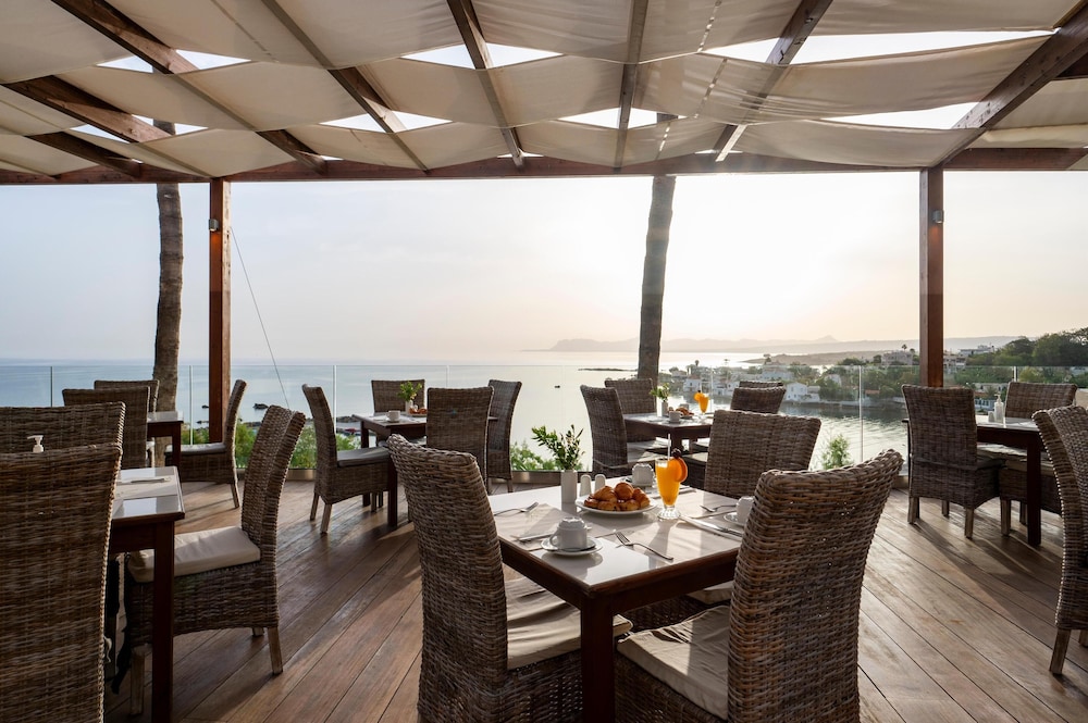 Leptos Panorama Hotel — Restaurant & bars in Chania