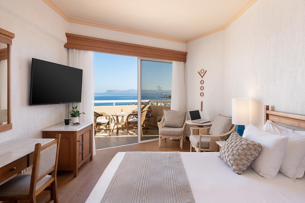 Leptos Panorama Hotel — Hotel rooms in Chania