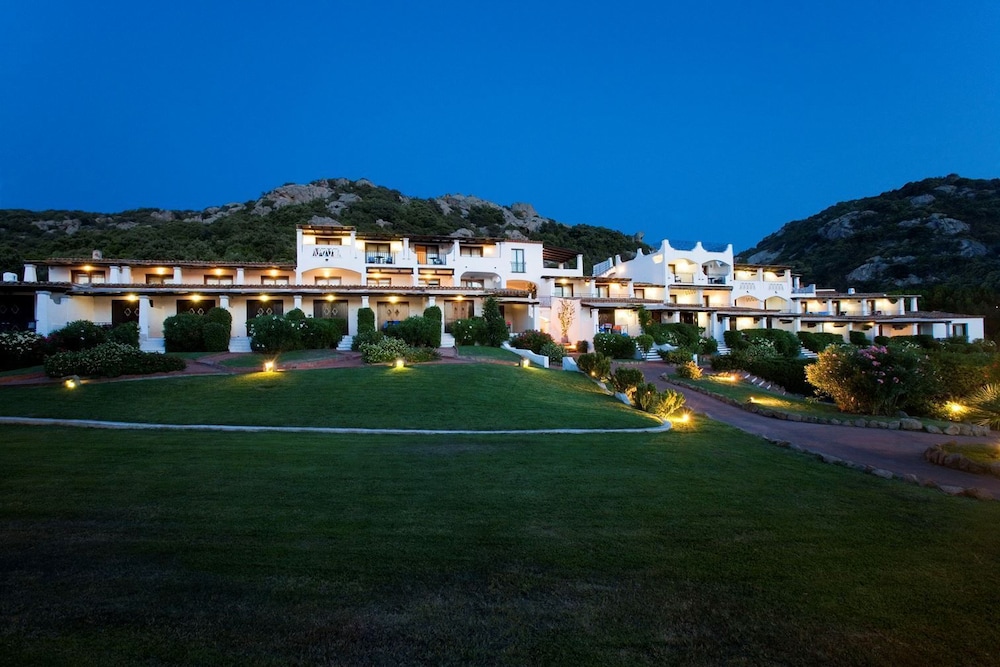Hotel la Bisaccia — Hotel building in Arzachena, Sardinia