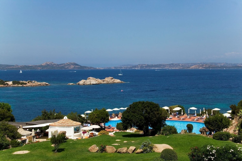 Hotel la Bisaccia — Swimming pool in Arzachena, Sardinia