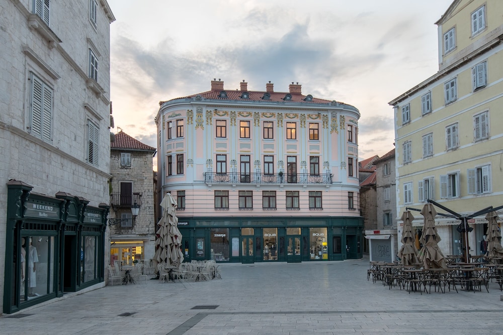 Central Square Heritage Hotel — Hotel building in Split, Split-Dalmatia