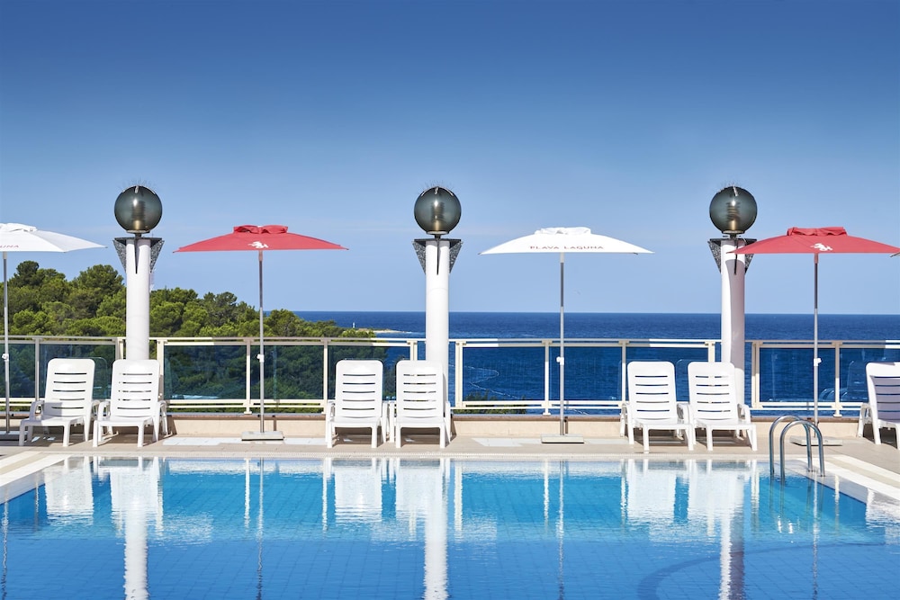 Hotel Gran Vista Plava Laguna — Swimming pool in Poreč, Istria