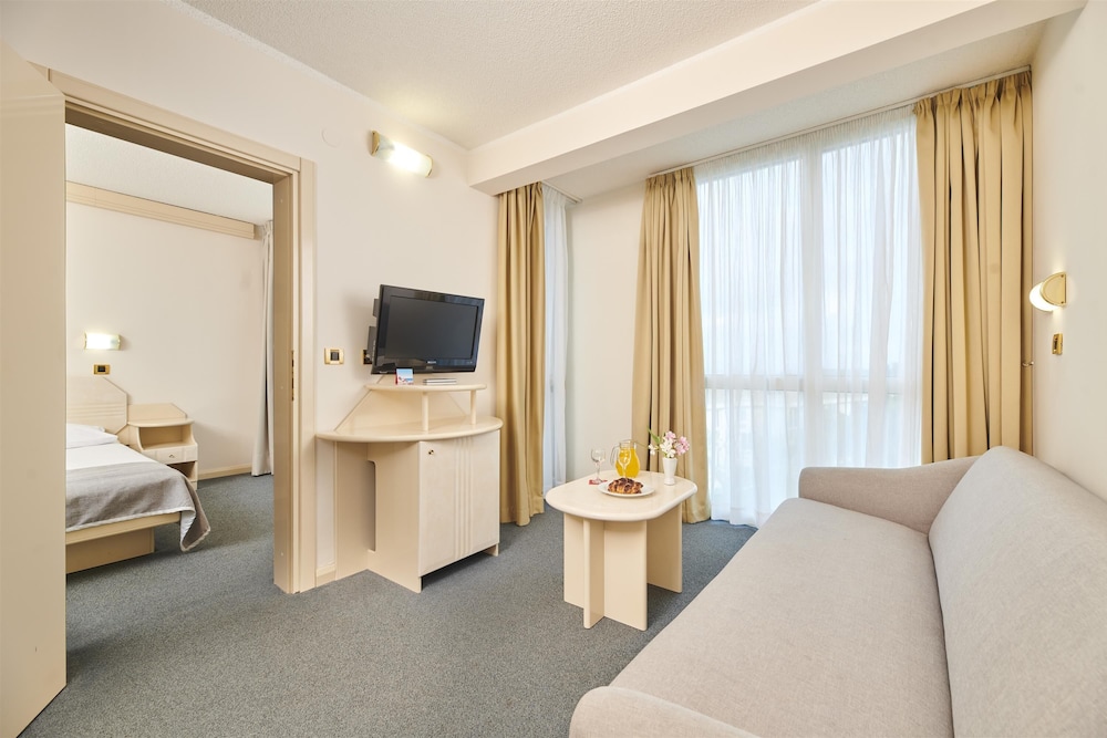 Hotel Gran Vista Plava Laguna — Hotel rooms in Poreč, Istria