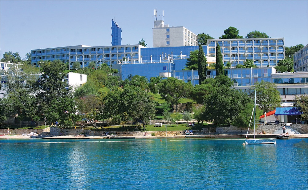 Hotel Gran Vista Plava Laguna — Hotel building in Poreč, Istria