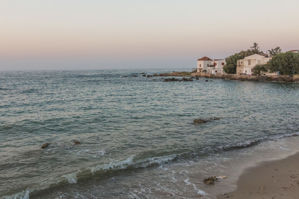 Porto Alegre — Beach in Chania