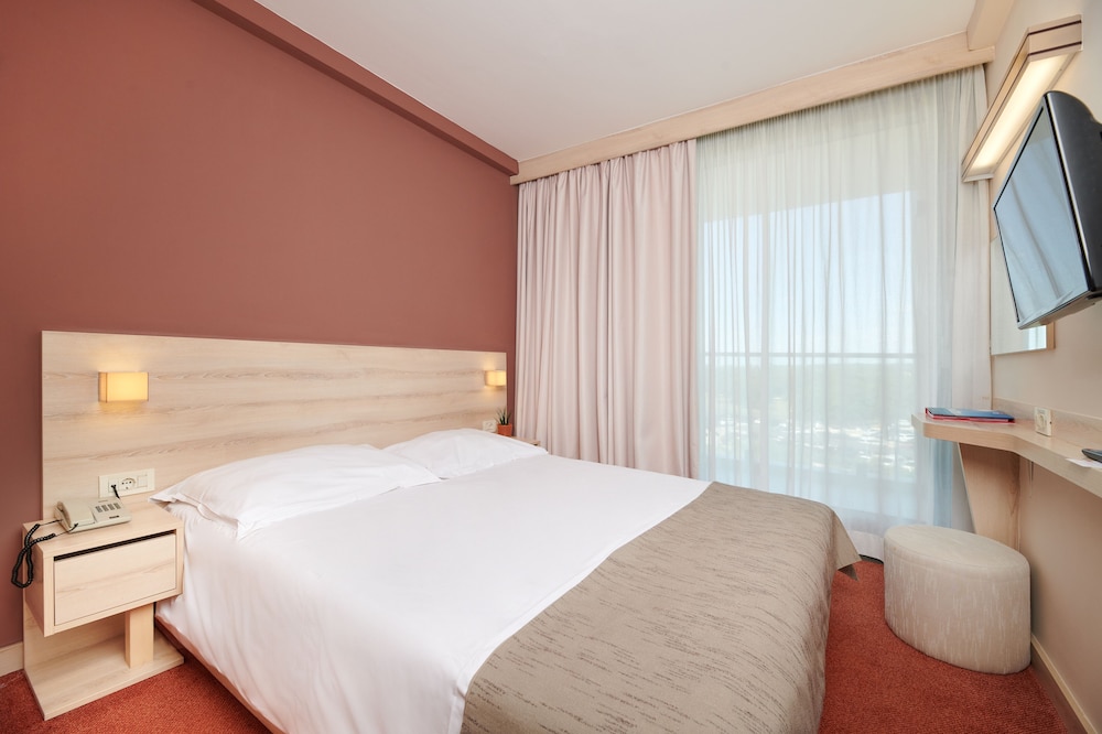Hotel Materada Plava Laguna — Hotel rooms in Poreč, Istria