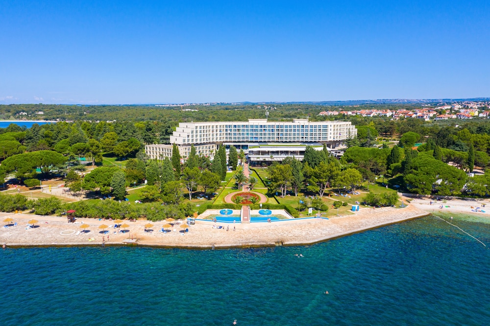 Hotel Materada Plava Laguna — Hotel building in Poreč, Istria