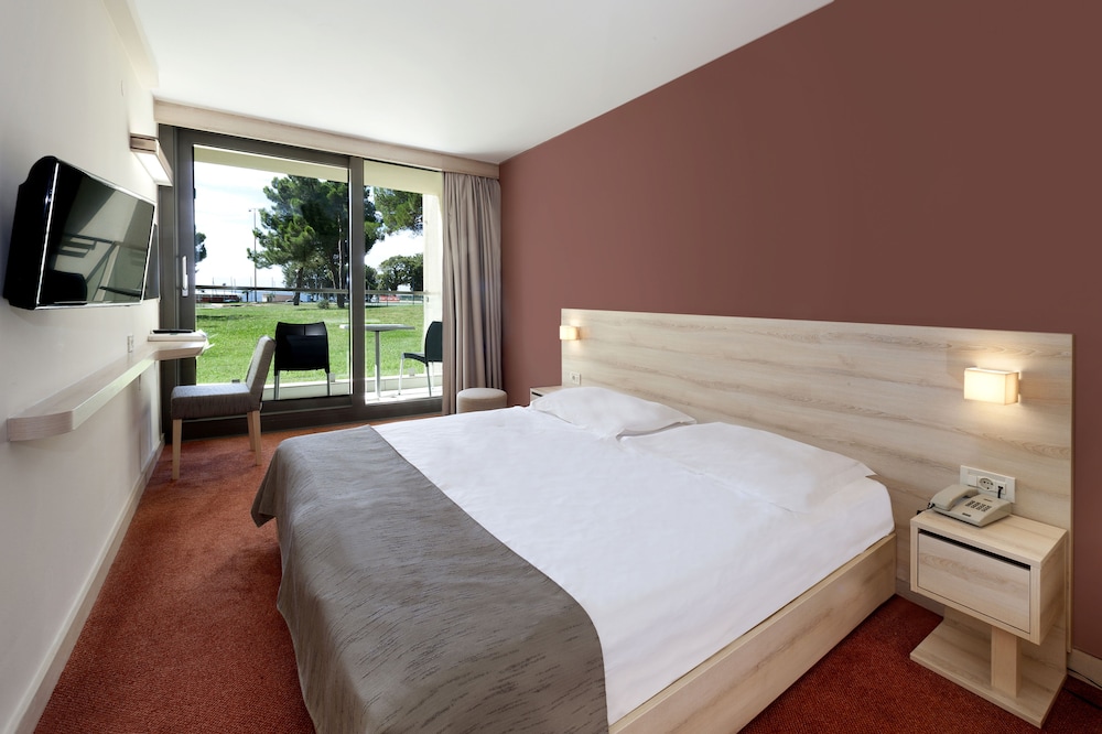 Hotel Materada Plava Laguna — Hotel rooms in Poreč, Istria