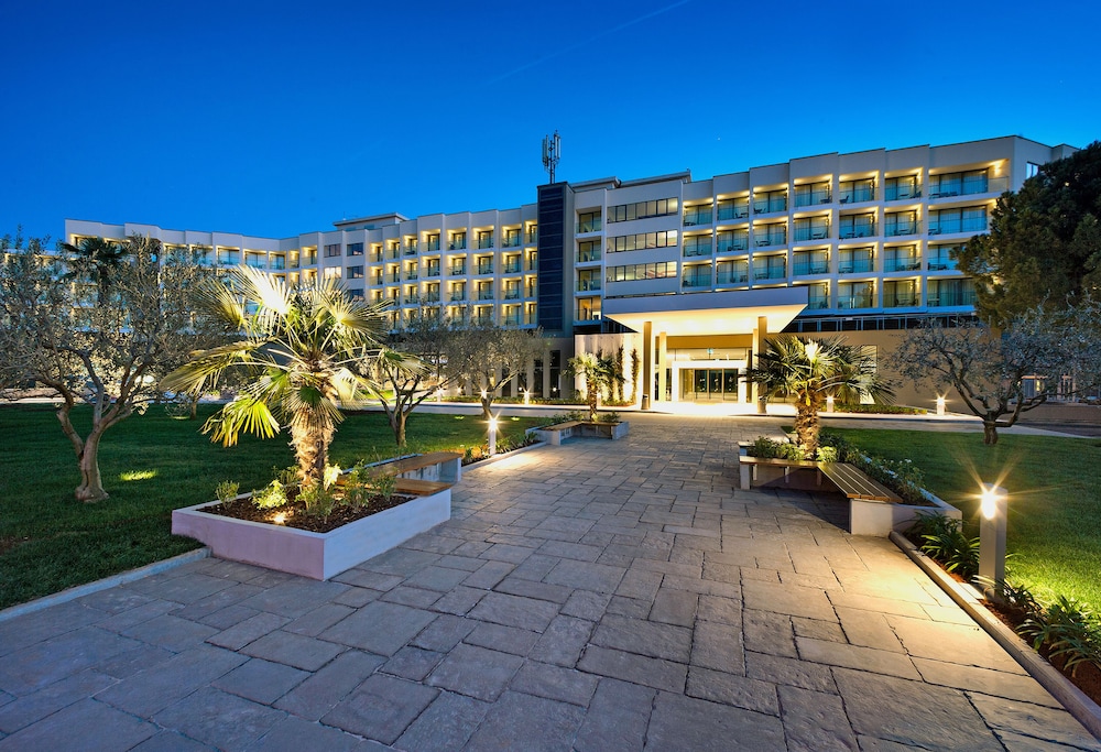Hotel Materada Plava Laguna — Hotel building in Poreč, Istria