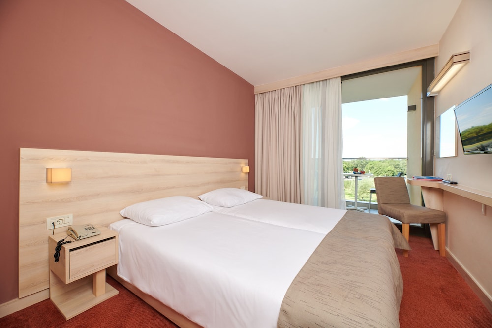 Hotel Materada Plava Laguna — Hotel rooms in Poreč, Istria