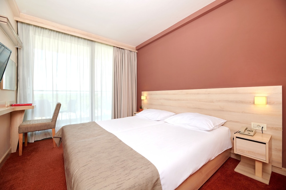 Hotel Materada Plava Laguna — Hotel rooms in Poreč, Istria