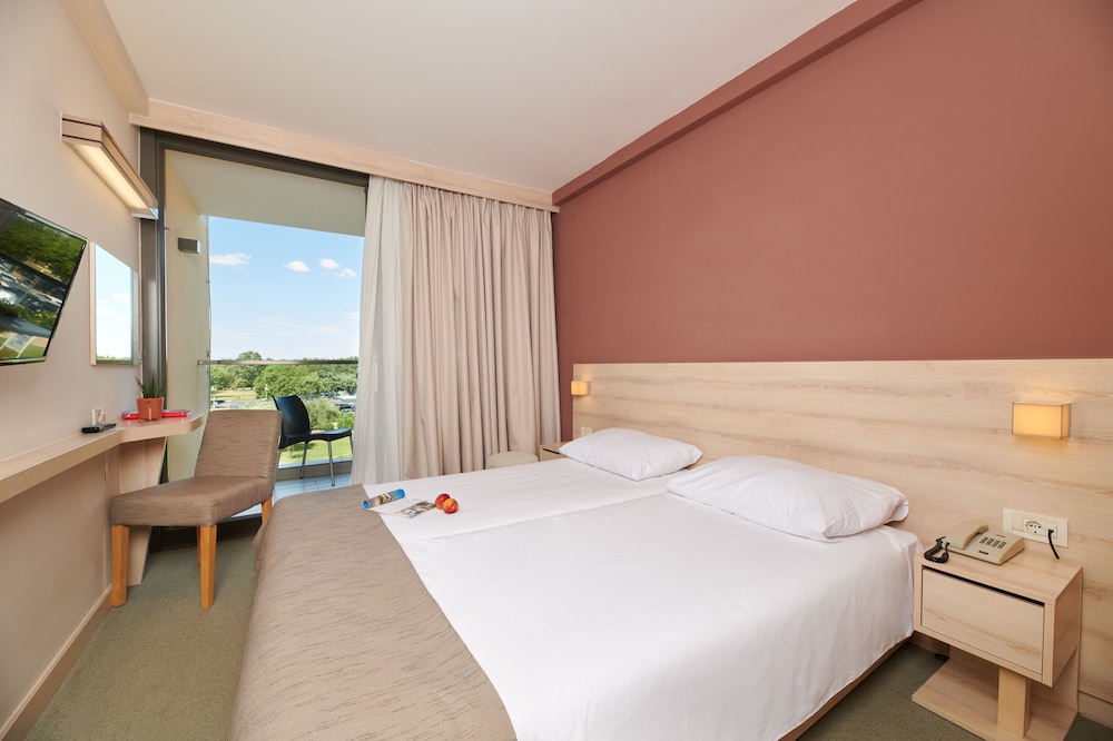 Hotel Materada Plava Laguna — Hotel rooms in Poreč, Istria