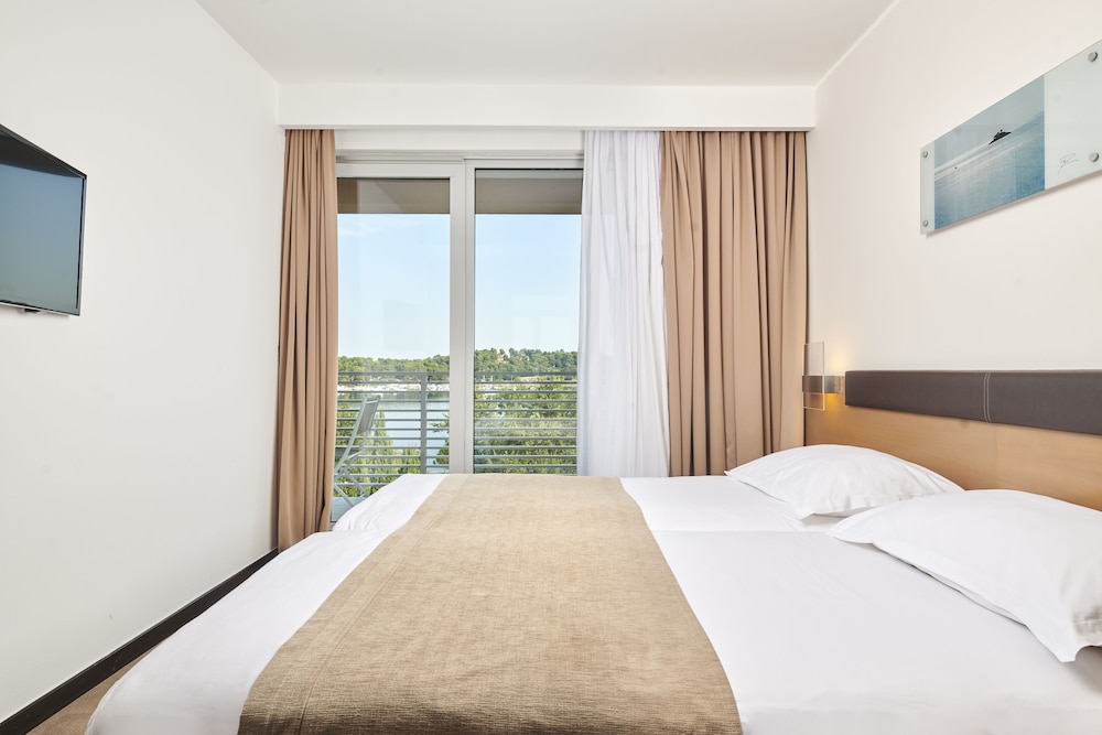 Hotel Molindrio Plava Laguna — Hotel rooms in Poreč, Istria