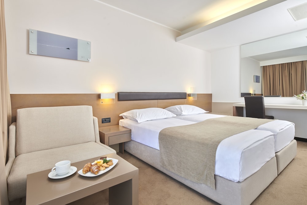 Hotel Molindrio Plava Laguna — Hotel rooms in Poreč, Istria