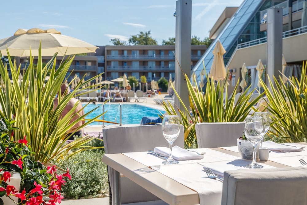 Hotel Molindrio Plava Laguna — Restaurant & bars in Poreč, Istria