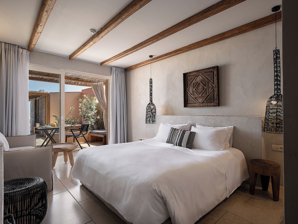 The Theodore Boutique Hotel — Hotel rooms in Chania