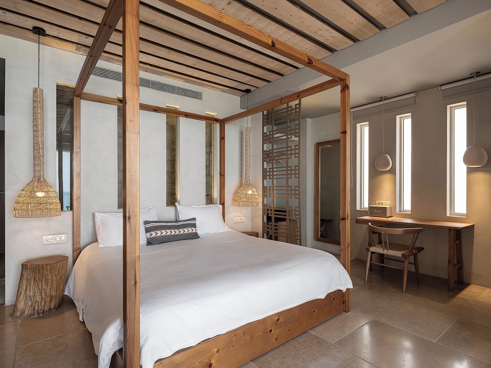 The Theodore Boutique Hotel — Hotel rooms in Chania