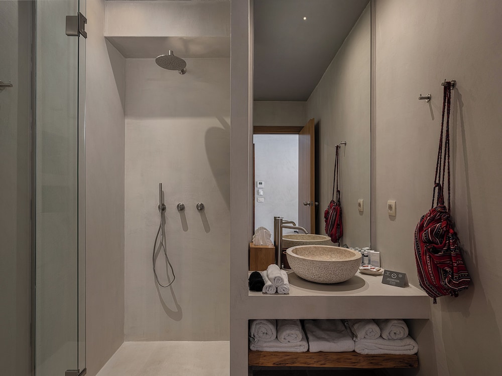 The Theodore Boutique Hotel — Hotel rooms in Chania