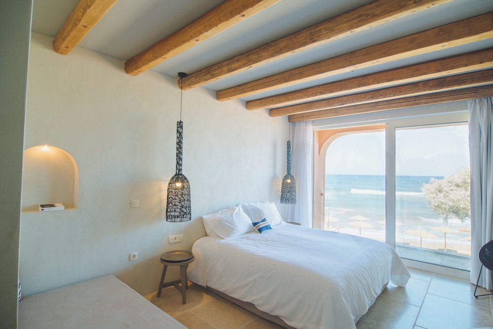 The Theodore Boutique Hotel — Hotel rooms in Chania