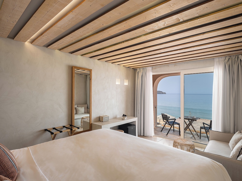 The Theodore Boutique Hotel — Hotel rooms in Chania