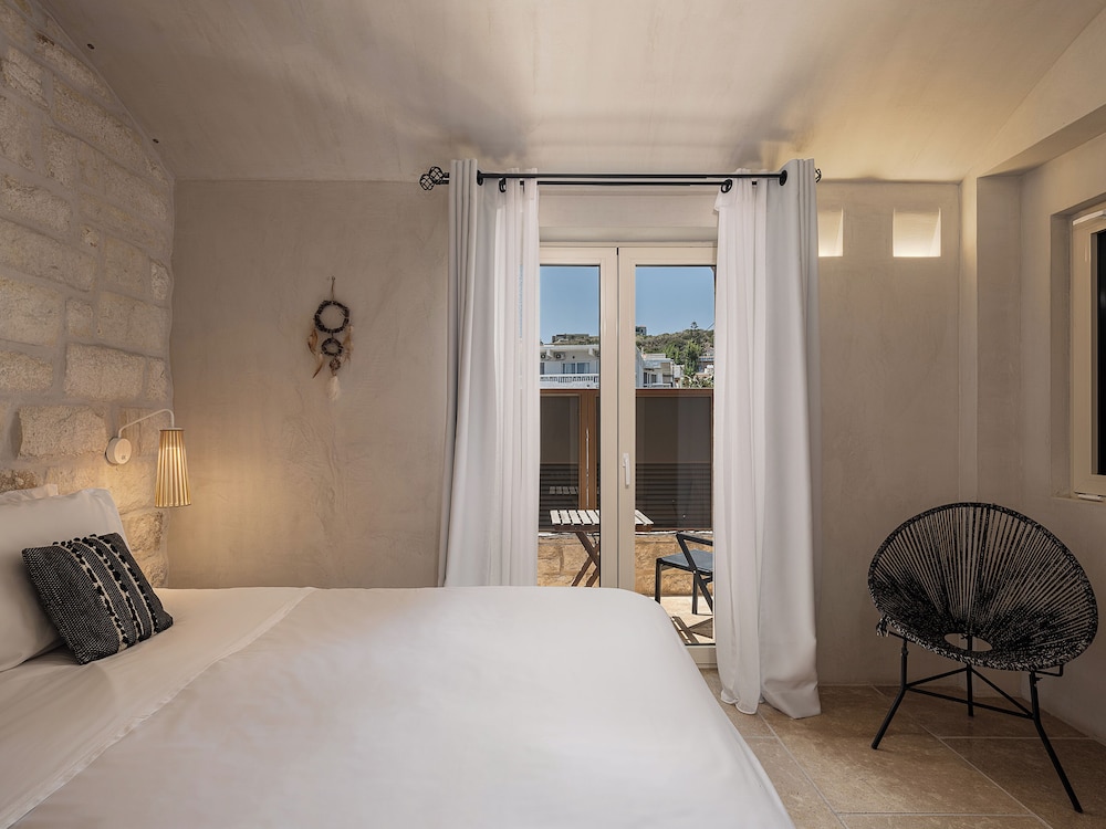The Theodore Boutique Hotel — Hotel rooms in Chania