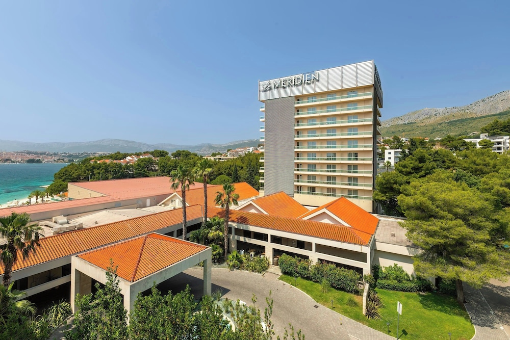 Le Meridien Lav, Split — Hotel building in Podstrana, Split-Dalmatia