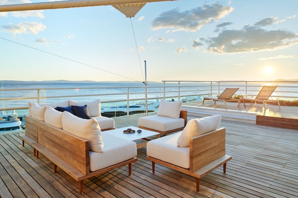 Le Meridien Lav, Split — Restaurant & bars in Podstrana, Split-Dalmatia