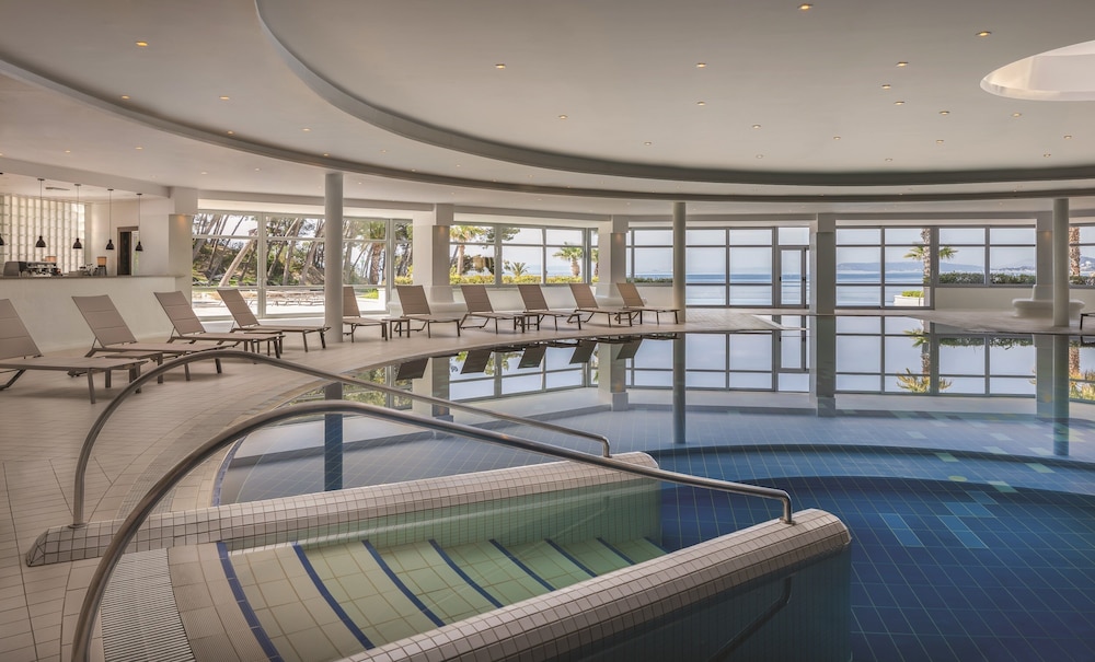 Le Meridien Lav, Split — Swimming pool in Podstrana, Split-Dalmatia