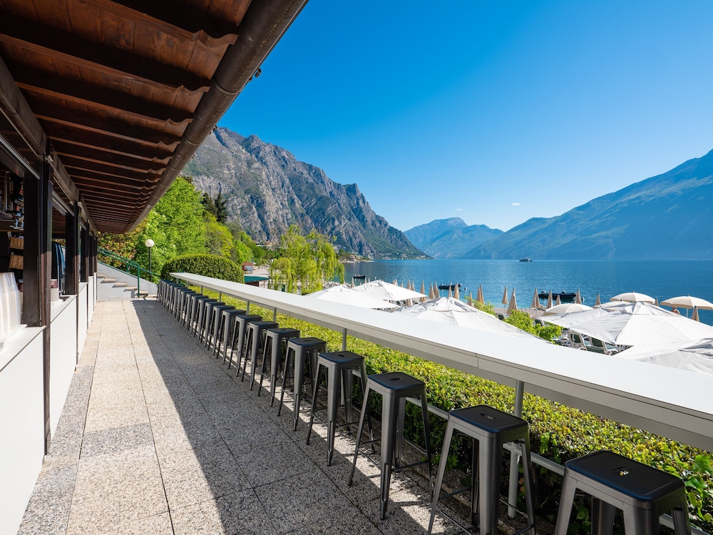 Hotel Leonardo da Vinci — Restaurant & bars in Limone sul Garda, Lombardy