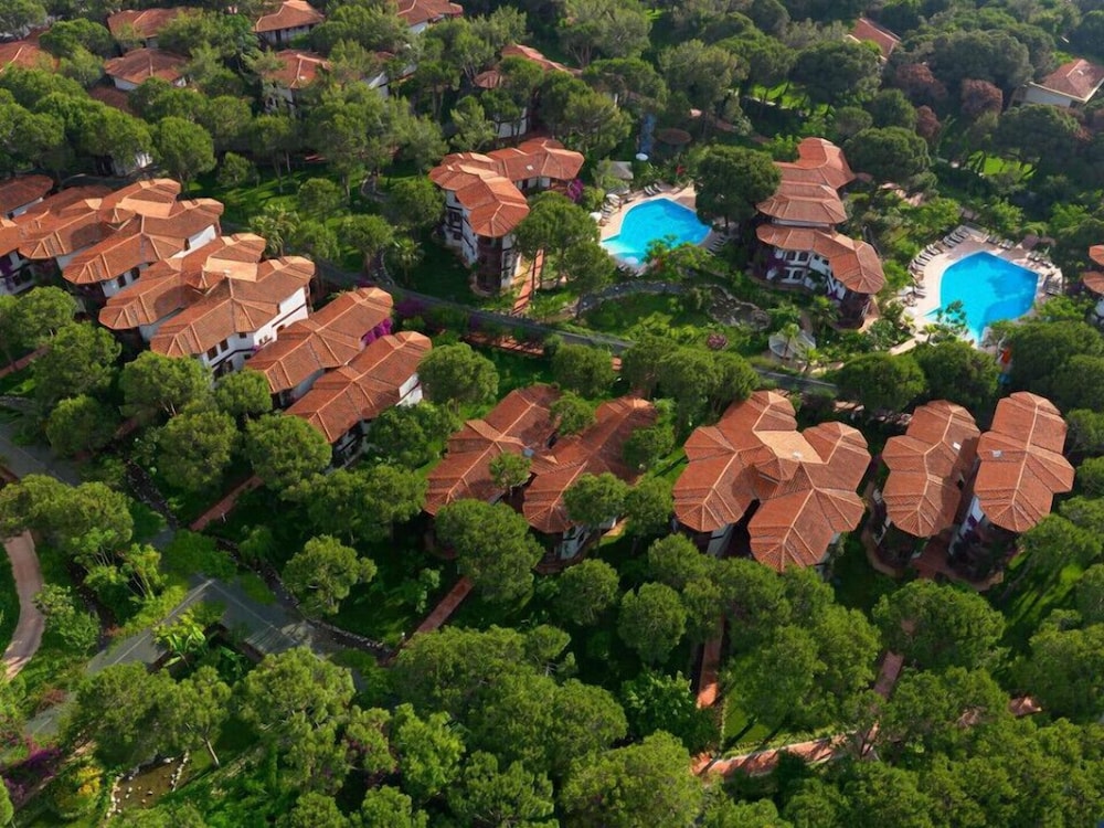 Selectum Family Resort Belek — Hotel building in Belek
