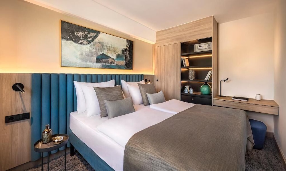 Aminess Vival Maestral Hotel — Hotel rooms in Novigrad, Istria